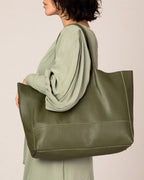 Daily Leather Tote