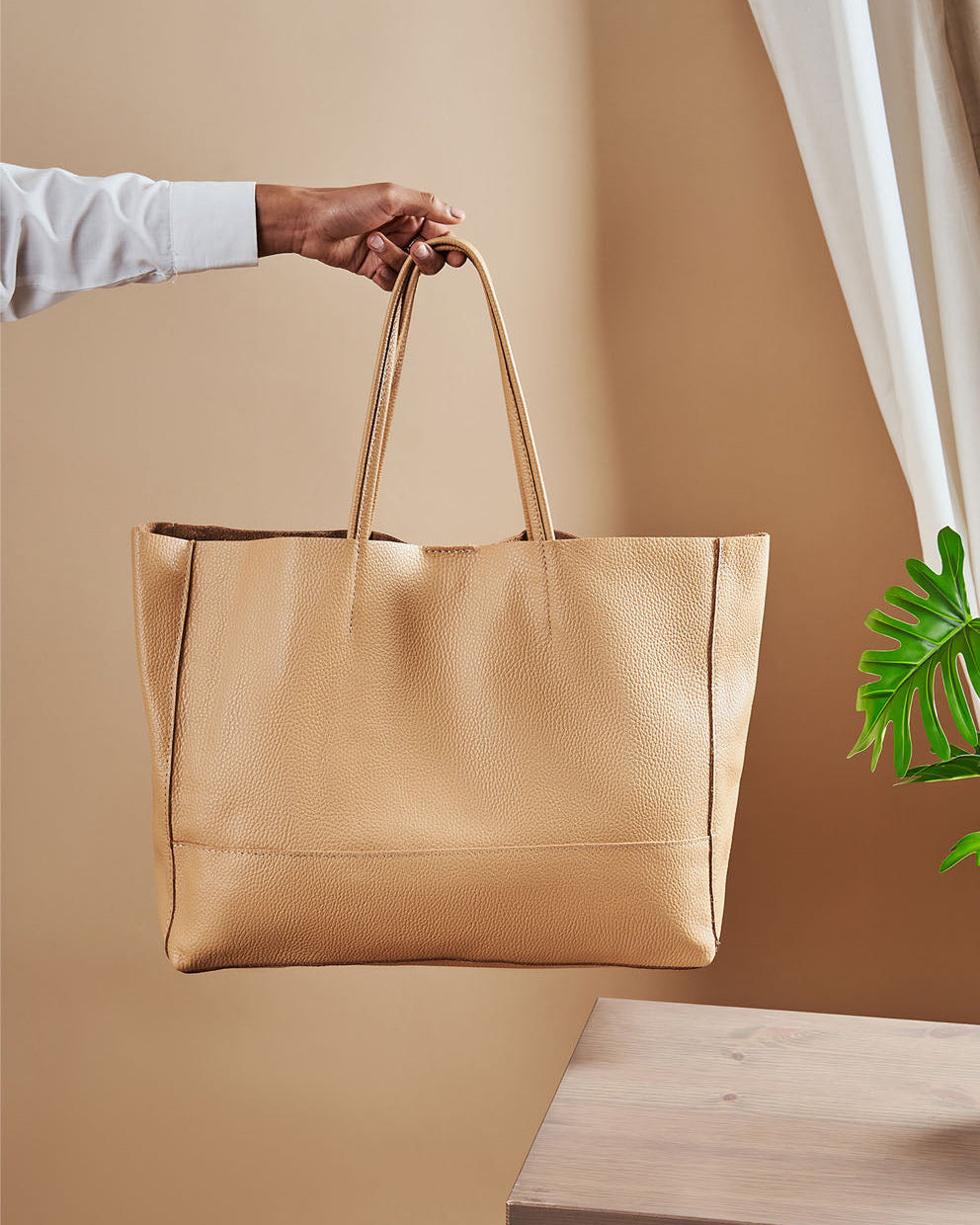 Daily Leather Tote