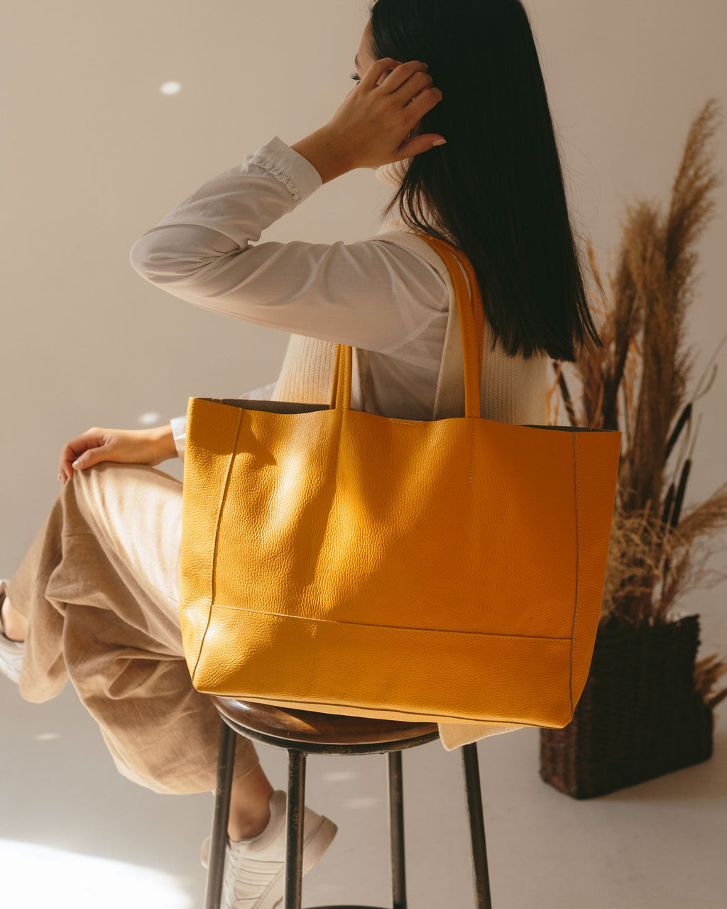 Daily Leather Tote
